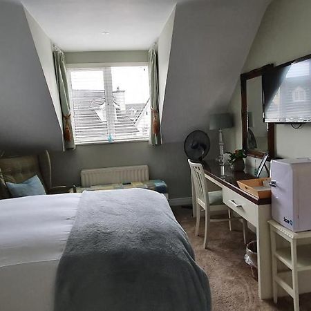 קולריין Grove Bed & Breakfast מראה חיצוני תמונה