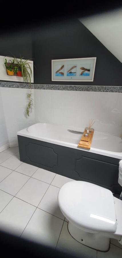 קולריין Grove Bed & Breakfast מראה חיצוני תמונה